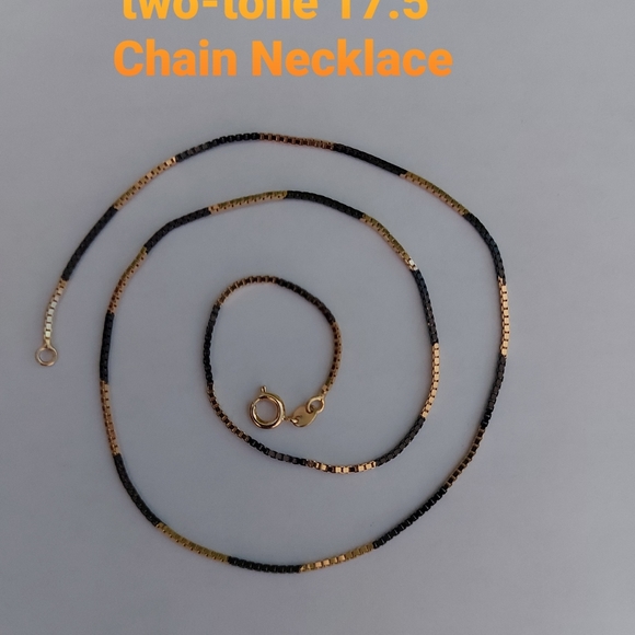 Ceramic Flower Pendant in Two Tone Necklace - Picture 6 of 6